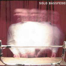 Musterhaus 3: Solo Bassfeder